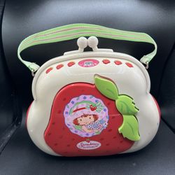Y2K Strawberry Shortcake AM/FM Radio CD Player 2004 Boombox SS227
