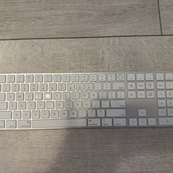 Apple Magic Keyboard with Touch ID and Numeric Keypad - Silicon