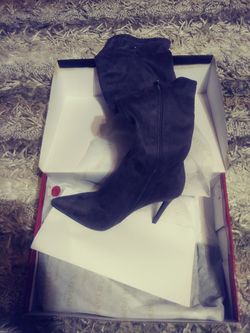 Boots size 10 new