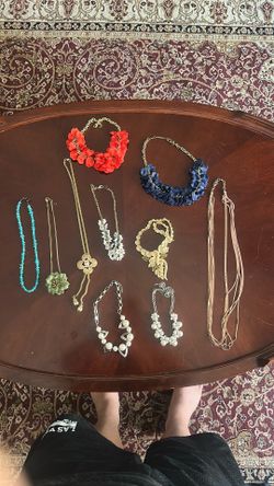 Mixed Costume Jewelry Necklace Lot