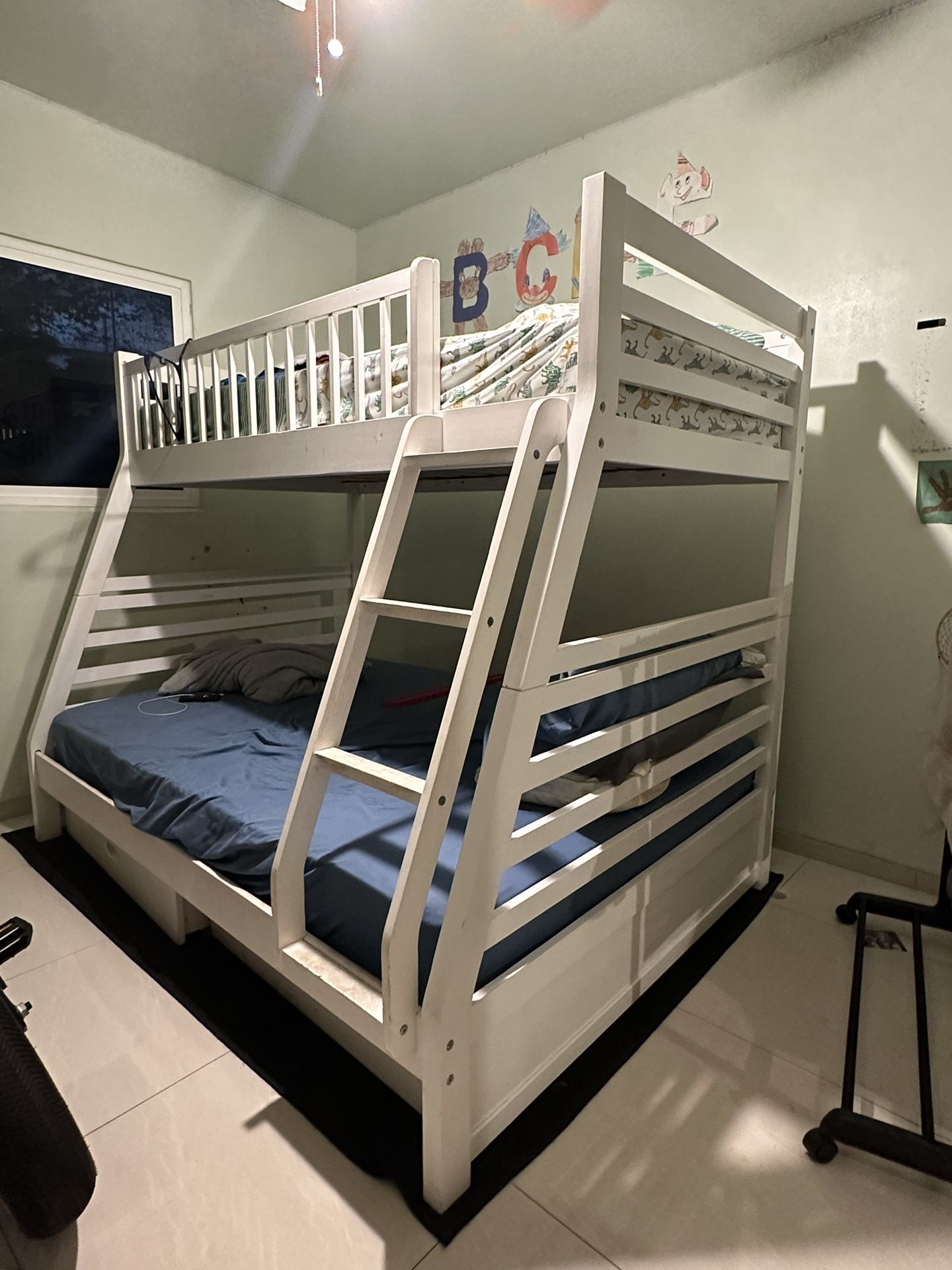 Selling Twin/Full Mattress with Bunk Bed $400