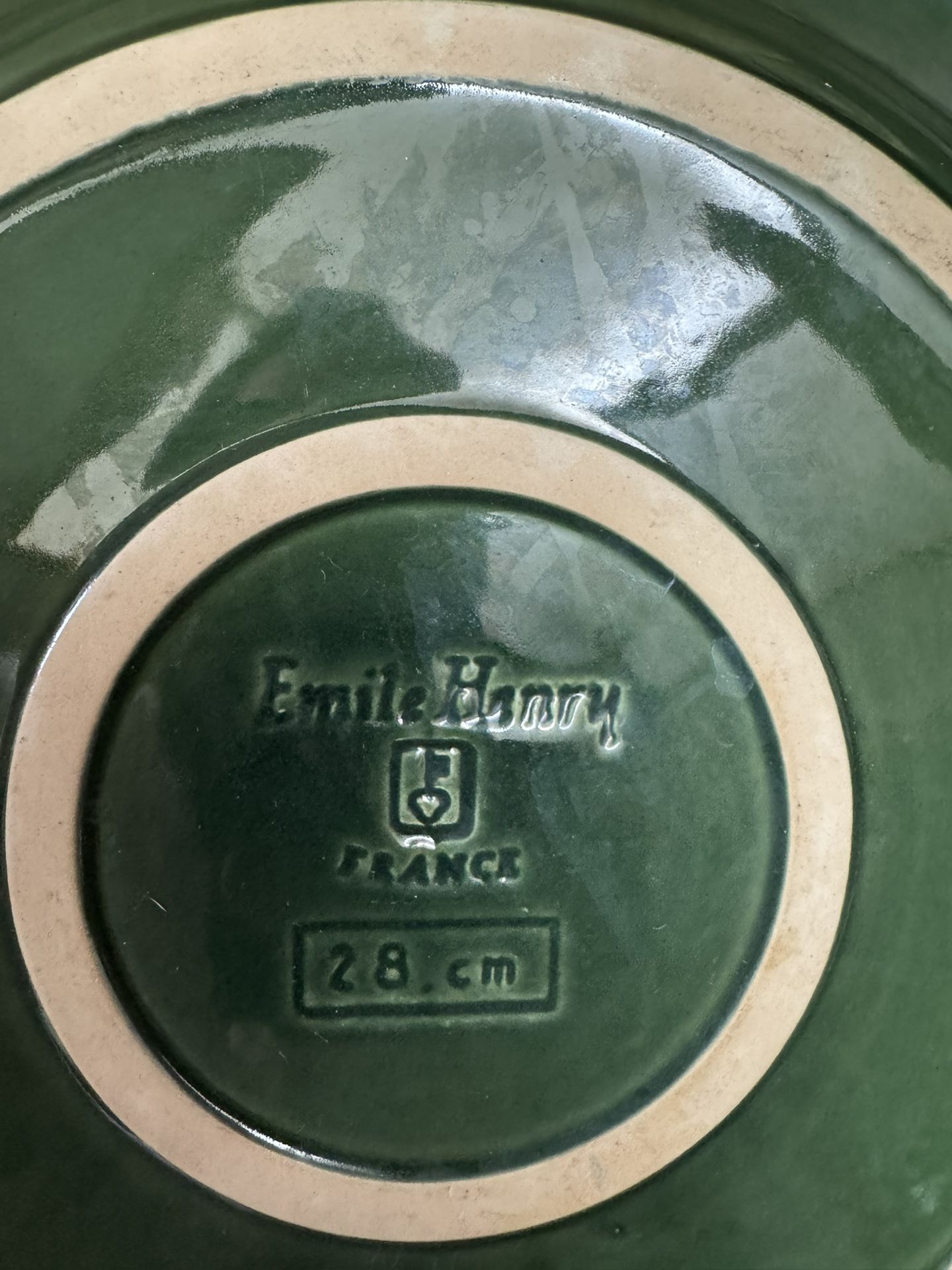 Mid Century, Emile Henry Le Potier France dinner plate set.