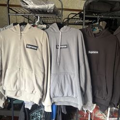 Supreme Hoodie