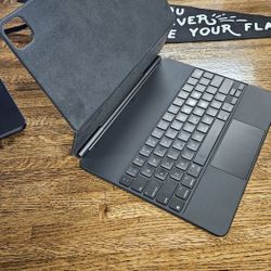 13" iPad Magic Keyboard 