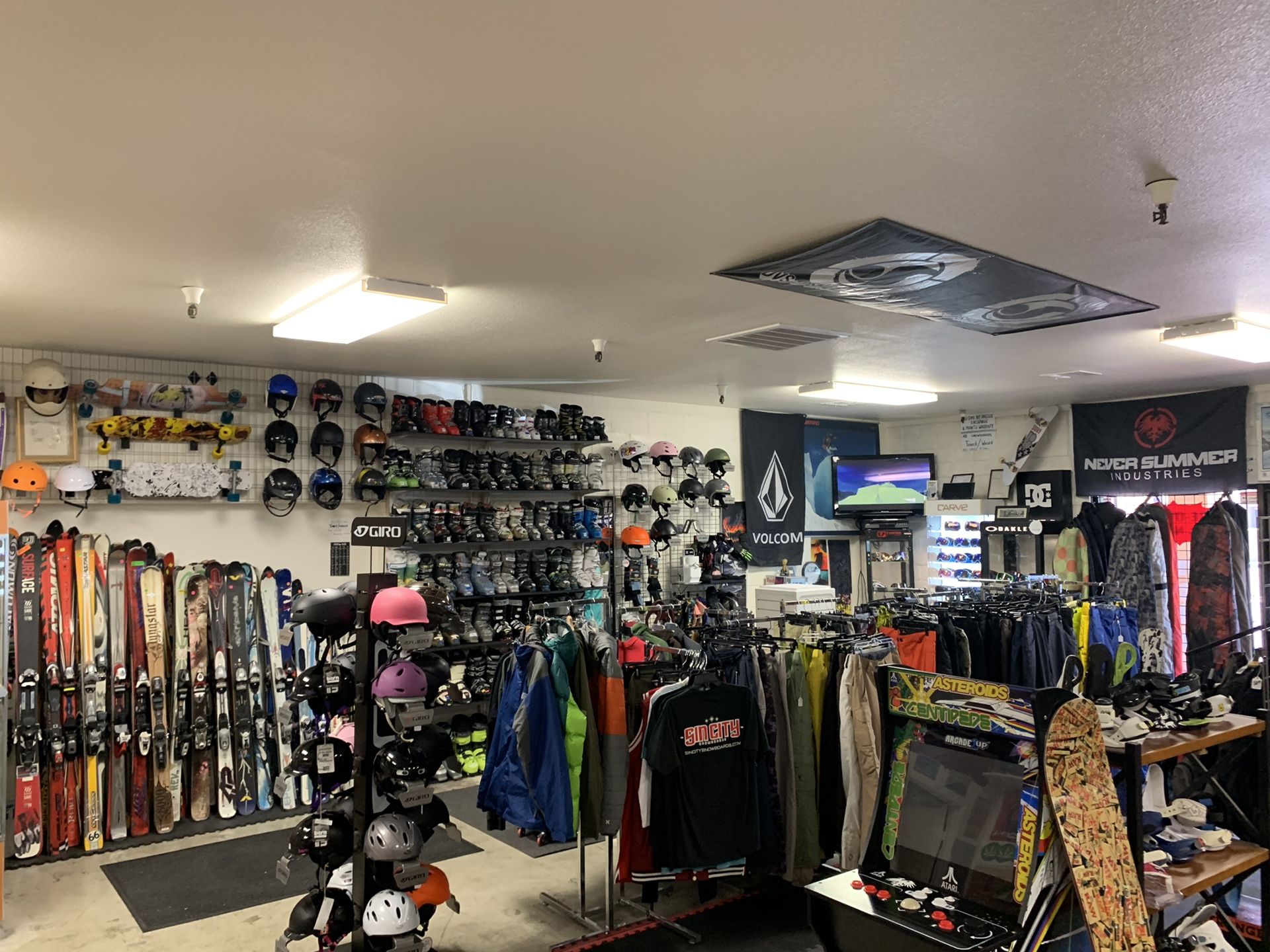 Rossignol 149 snowboard with warranty for Sale in Las Vegas, NV OfferUp