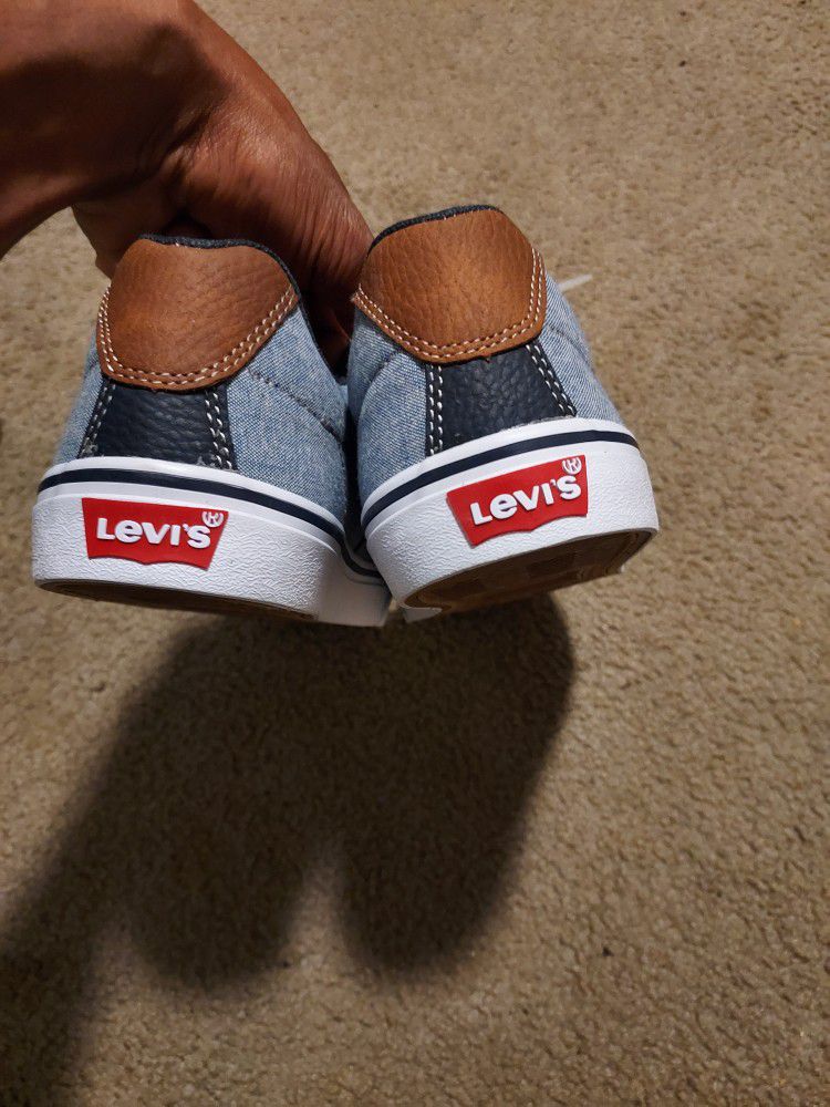 Levi Shoes 