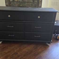 Furniture Dresser 