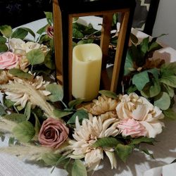 BEAUTIFUL FLORAL WREATHS 