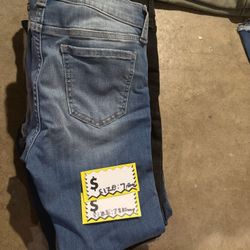 Size 7 Flare And Skinny 