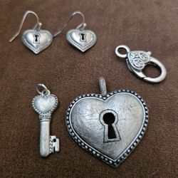 Heart Pendant & Earrings W/ Key Hole & Key