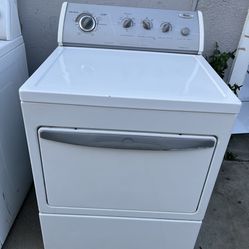 Whirlpool King Sized Capacity Gas Dryer