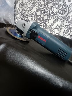 Bosch Angle Grinder with Cutting Disc