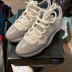 Nike Air Jordan 11 Low Cement Grey Size 11