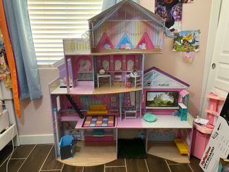 Barbie House