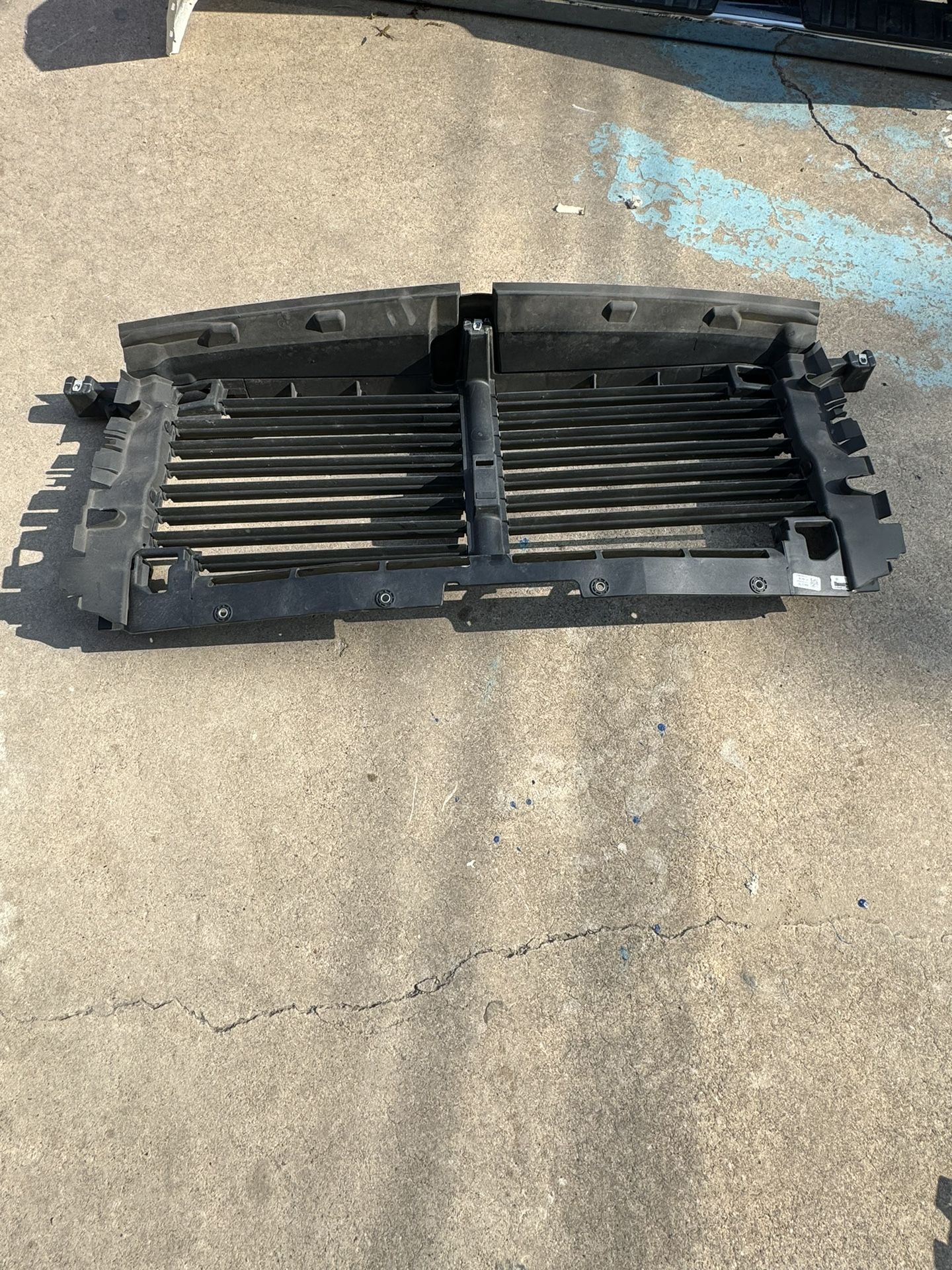 2022 2023 Chevy Silverado 1500 Grill Air Shutter
