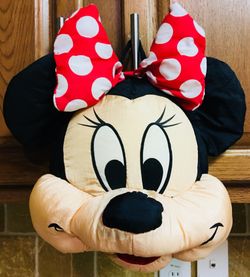 Minnie Mouse bundle onesie and decorative pillow $12