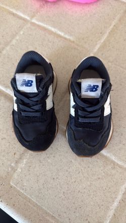 Nike toddler tennis shoes