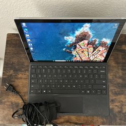 Surface Pro 7 12.3 Platinum with Type Plate, Mouse, & Charger