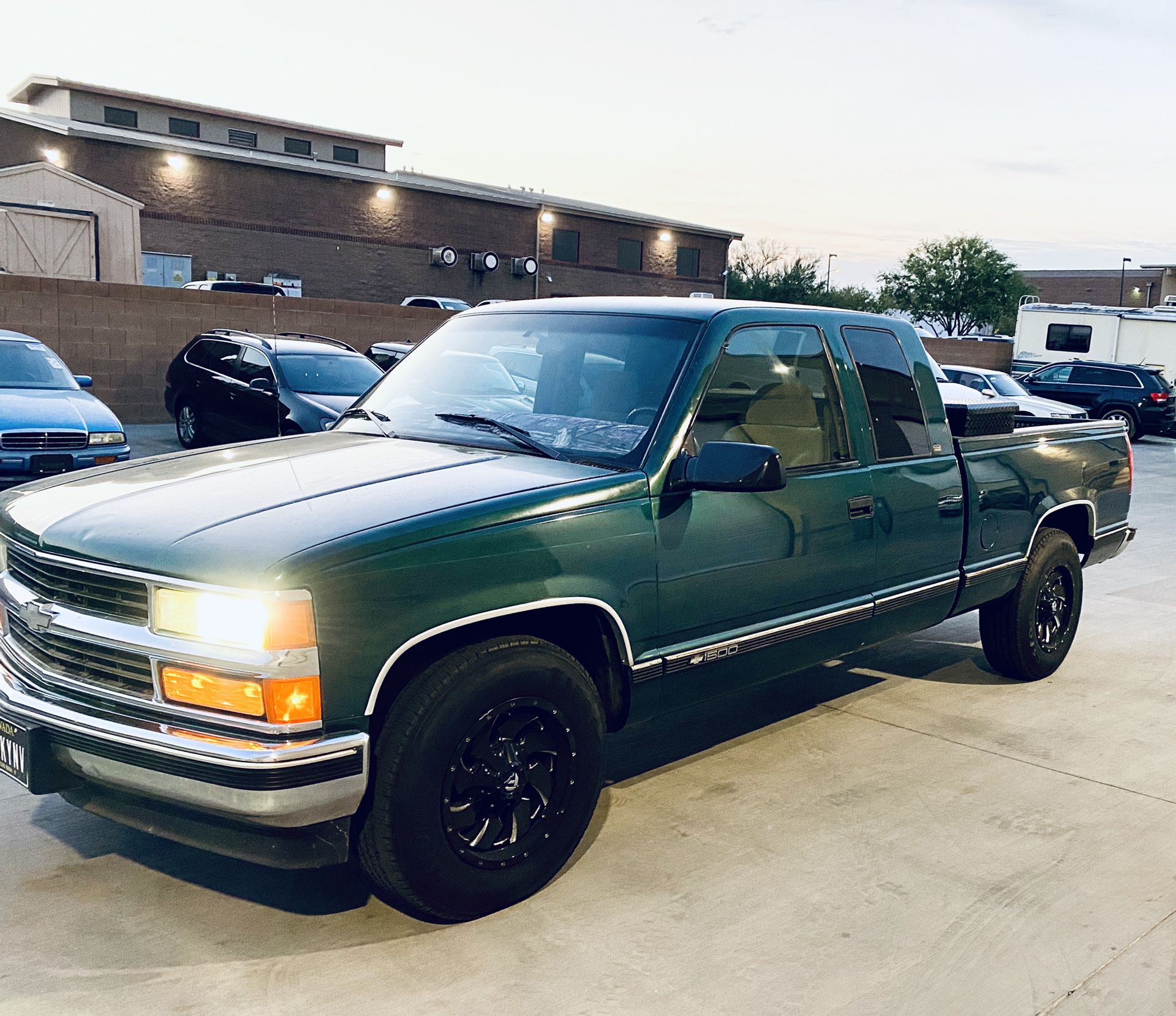 1998 Chevy Silverado Extended Cab 5.7L V8 2WD long bed