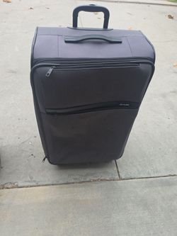 Suit Case sky line Glendora pick up