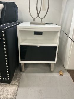 Chair side table