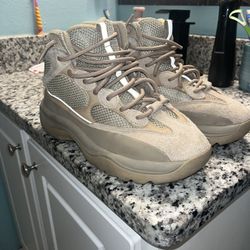 Yeezy Desert Boots- Rock