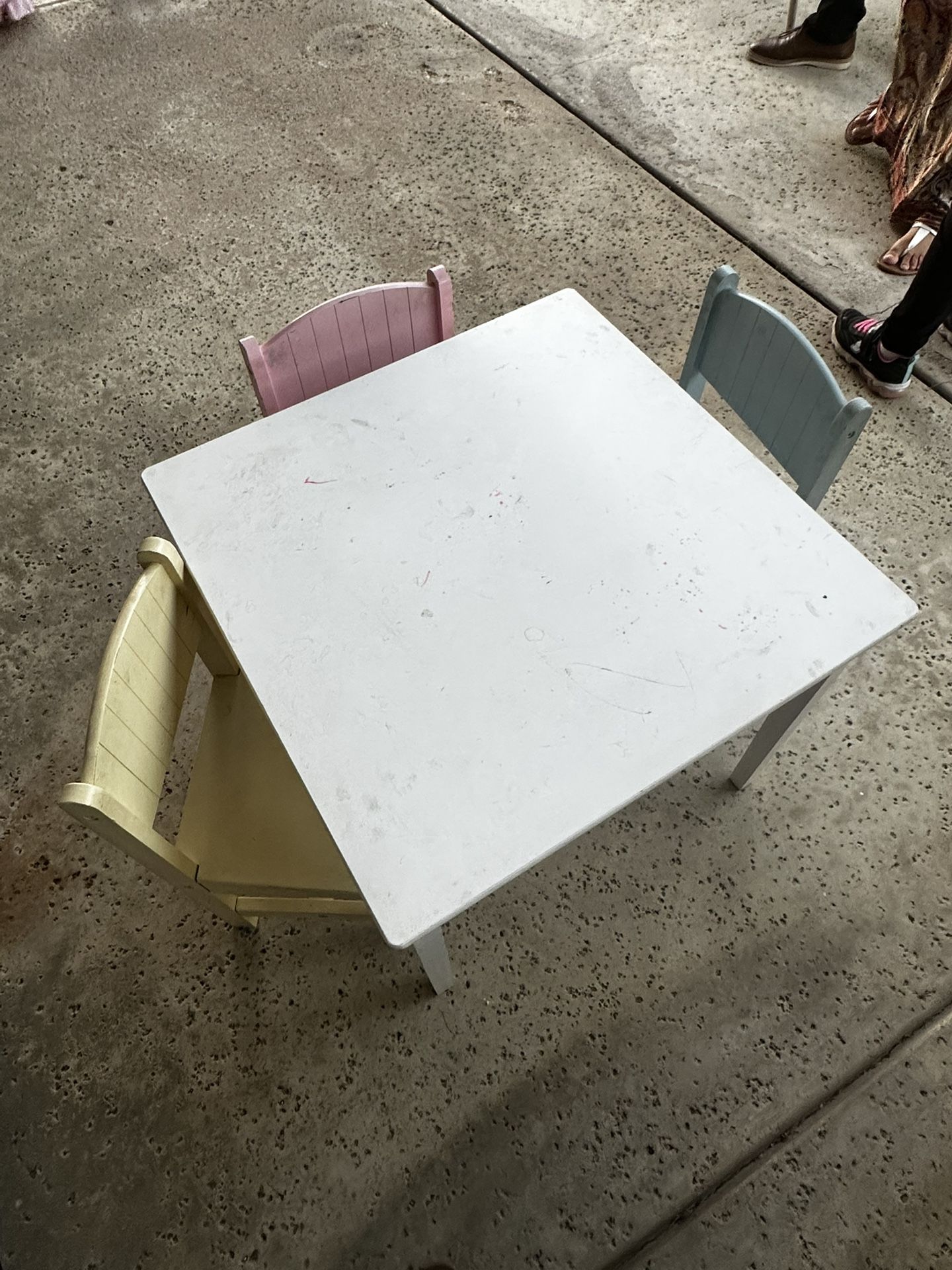 Kids White Table With Three Chairs 
