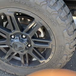 Toyo Open Country Tires (LIKE NEW!)