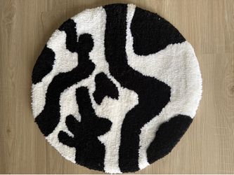 Black and white abstract rug