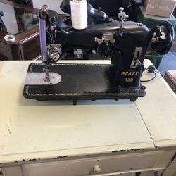 Vintage Pfaff Sewing Machine