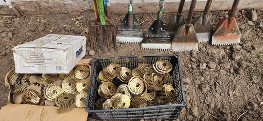 Roofing Tools And Nails