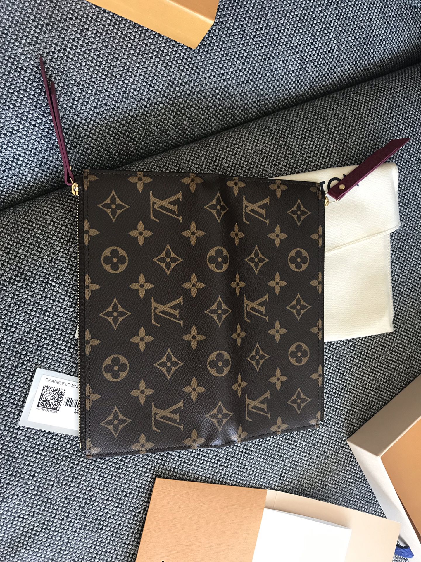 Louis Vuitton Adele wallet, Women's Fashion, Bags & Wallets, Purses &  Pouches on Carousell