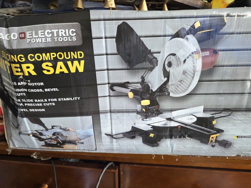 New Chicago Electric 10" Miter Saw.
