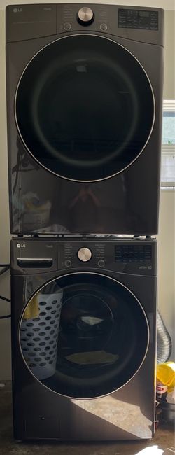 LG 4.5 cu. ft. Ultra Large Capacity Wi-Fi Enabled Front Load Washer with TurboWash 360° and Built-In Intelligence Model WM4000HBA