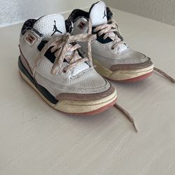Girl/toddler Jordan’s Size 11c