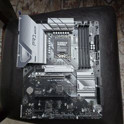 Asrock Z790 Pro RS/D4 Intel lga1700 ddr4 motherboard