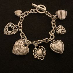 7” SilverTone ( Stainless Steel) Heart Charm Bracelet,by AMERICAN EAGLE 