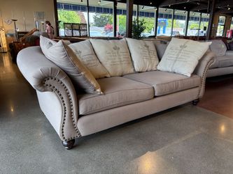 ROBERT MICHAEL Traditional Gray Rolled Arm Sofa with Nailhead Trim