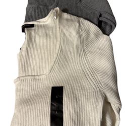 Banana Republic Gray And Cream Sweaters-L