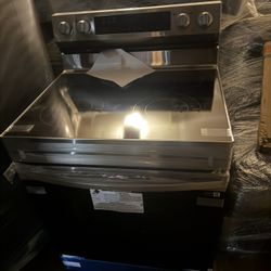 Samsung Stove Dishwasher Microwave New 