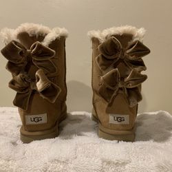 UGG Bailey Bow