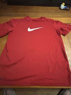 Nike Dri-FIT Red T-Shirt Size Medium