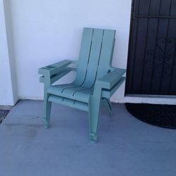  2 Patio Plastic Chairs