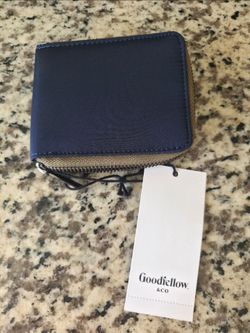 Goodfellow&Co Blue Canvas Zippered Wallet with Clear ID Slot and Multiple  Card Pockets
