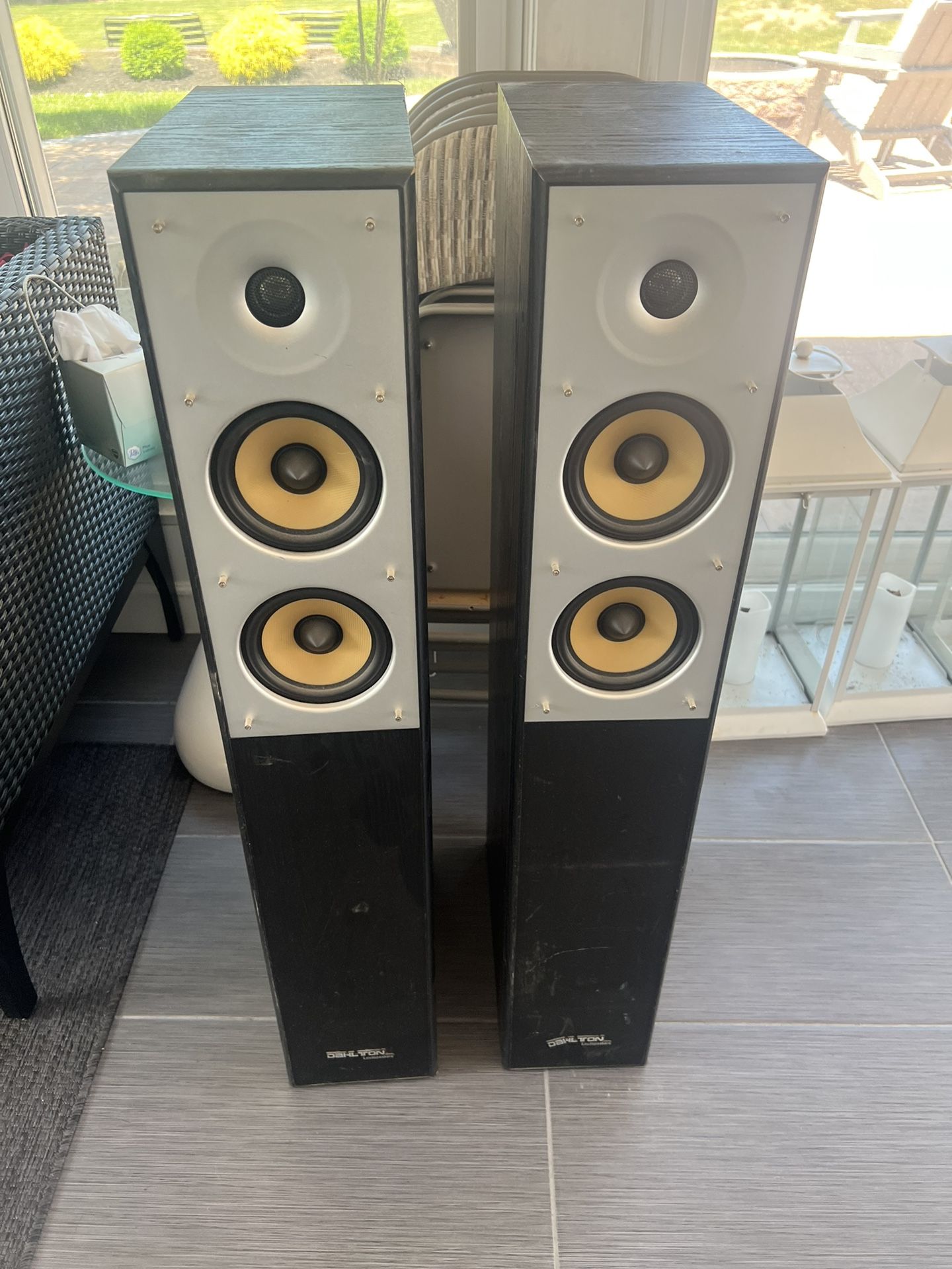 PAIR DAHLTON FLOOR STANDING SPEAKERS
