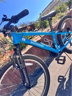 Schwinn Ranger Mountain Bike, 24 Inch Wheel.