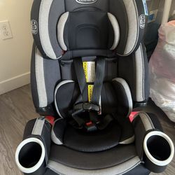 Graco 4ever DLX Car seat 