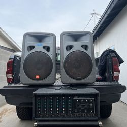 Mixer & 2 Speakers 