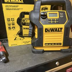 Dewalt Battery jumpstarter