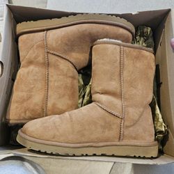 UGG BOOTS SIZE 9
